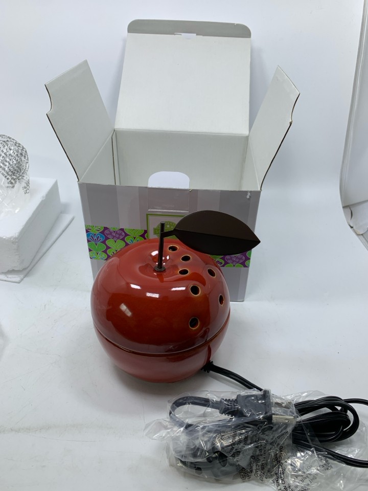 NIB CERAMIC APPLE SHAPED WAX WARMER.