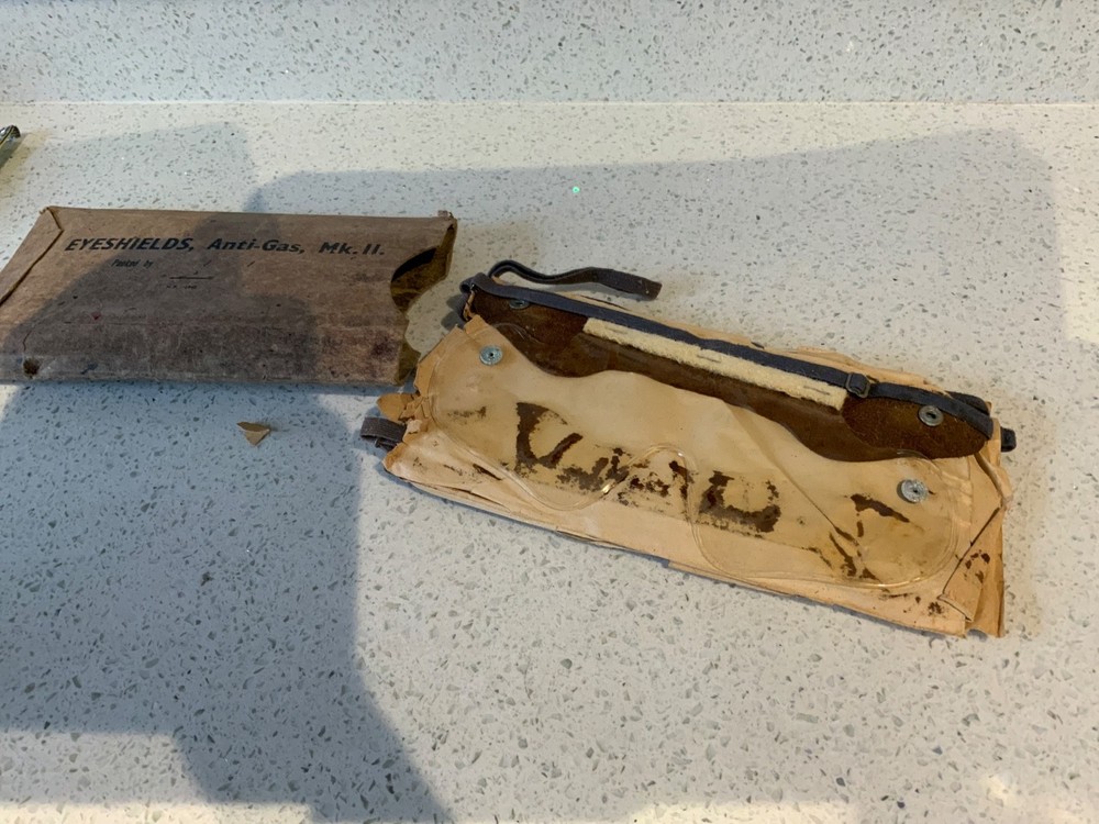 WW2 Anti-Gas Eyeshields Mk2 1942 eye shields war