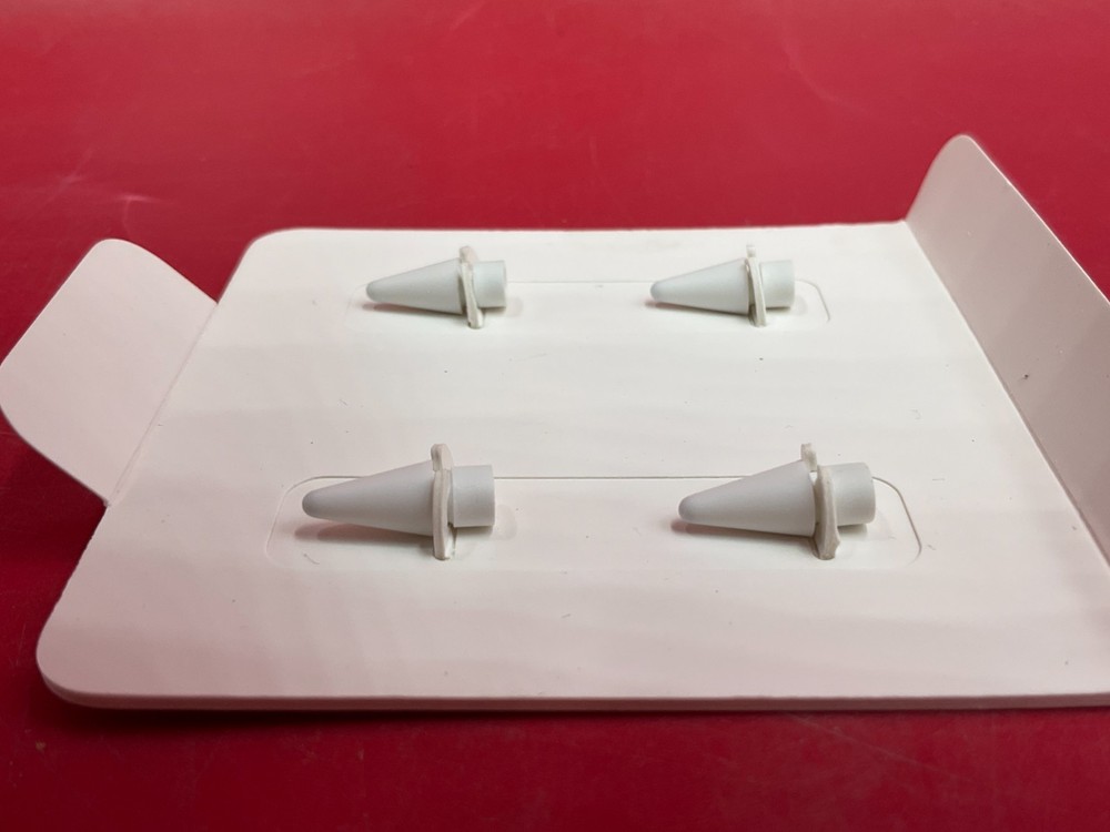 Apple Pencil Tips 4 pack MX763AM/A ✅ ❤️️ ✅ ❤️ NEW! OPEN BOX!