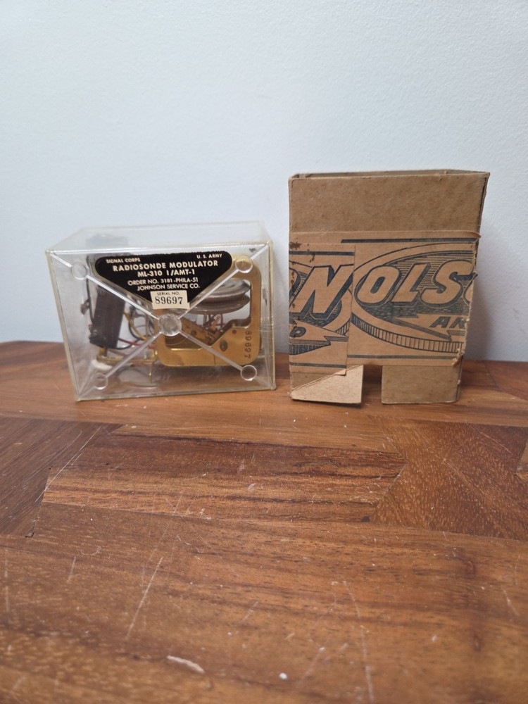 Vintage 1950’s US Army Military Signal Corps Radiosonde Modulator ML-310 I/AMT-1