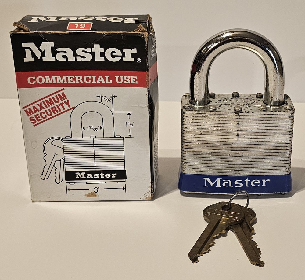 Master Lock No 19 Maximum Security Reinforced Laminated Steel Padlock with Keys