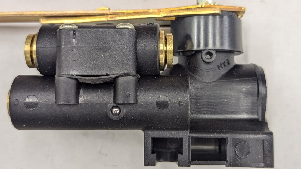 HAD1502UNC Hadley Height Control Valve Trailer with Integral Dump H01502UNC