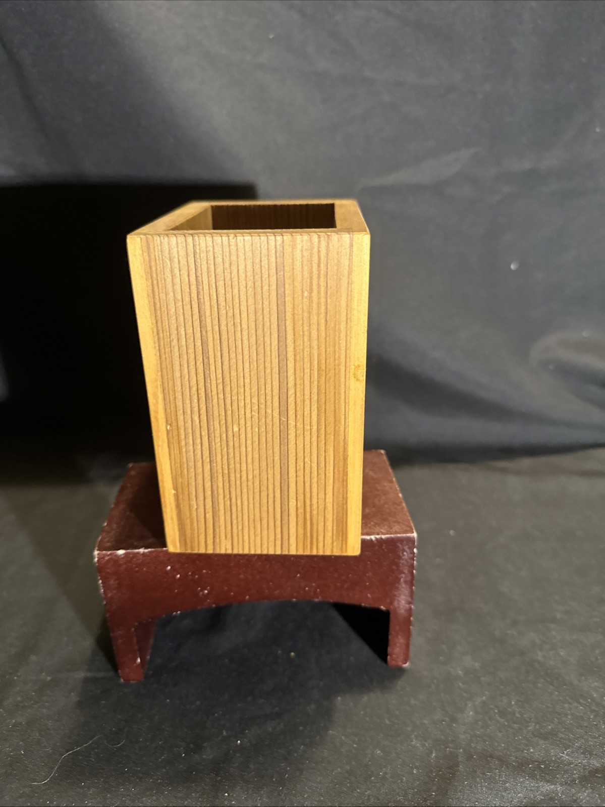 1989 Signed P DUNTHORNE UPPER SKAGIT Northwest Native Wood pencil holder Fish