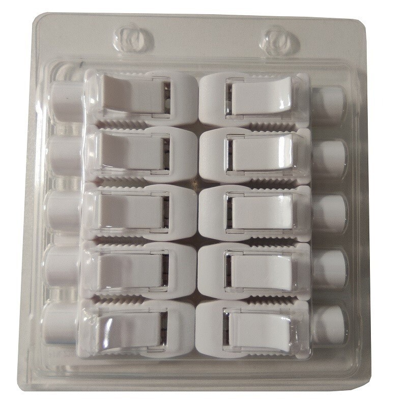 100 disposable electrodes and 10 conversion clips for patient monitors