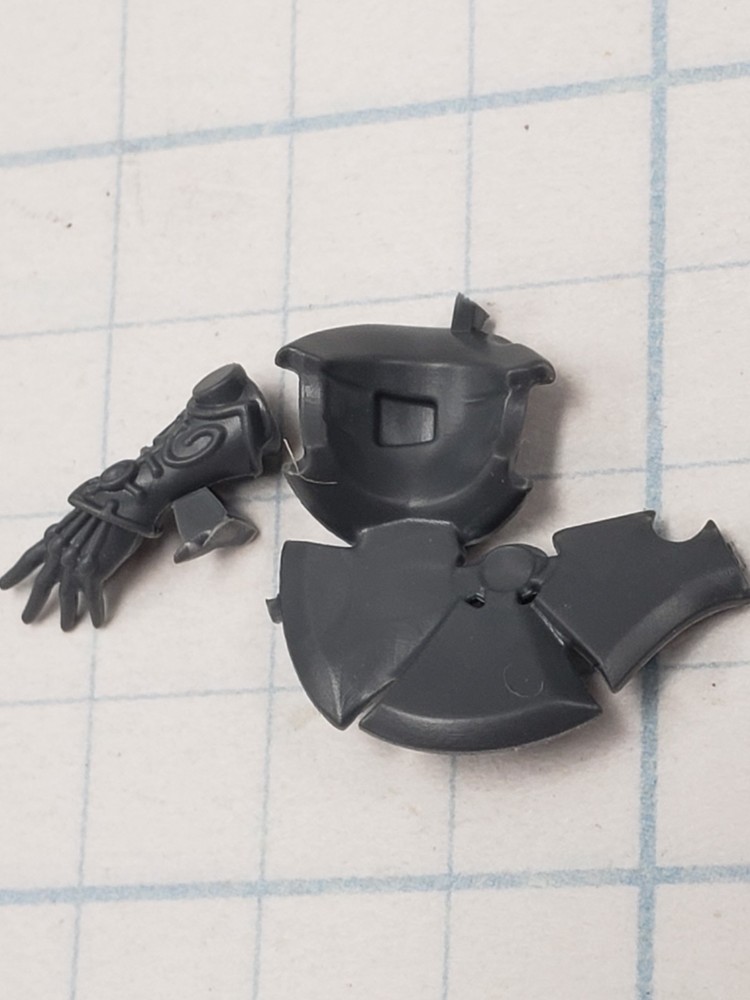 Warhammer 40k Aeldari Bits Eldar Prince Yriel Arm & Shield #14