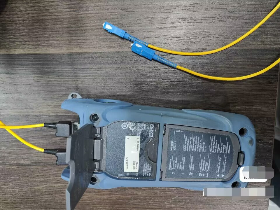 EXFO FVA-600-B-E1 VARIABLE attenuator FVA-600/b