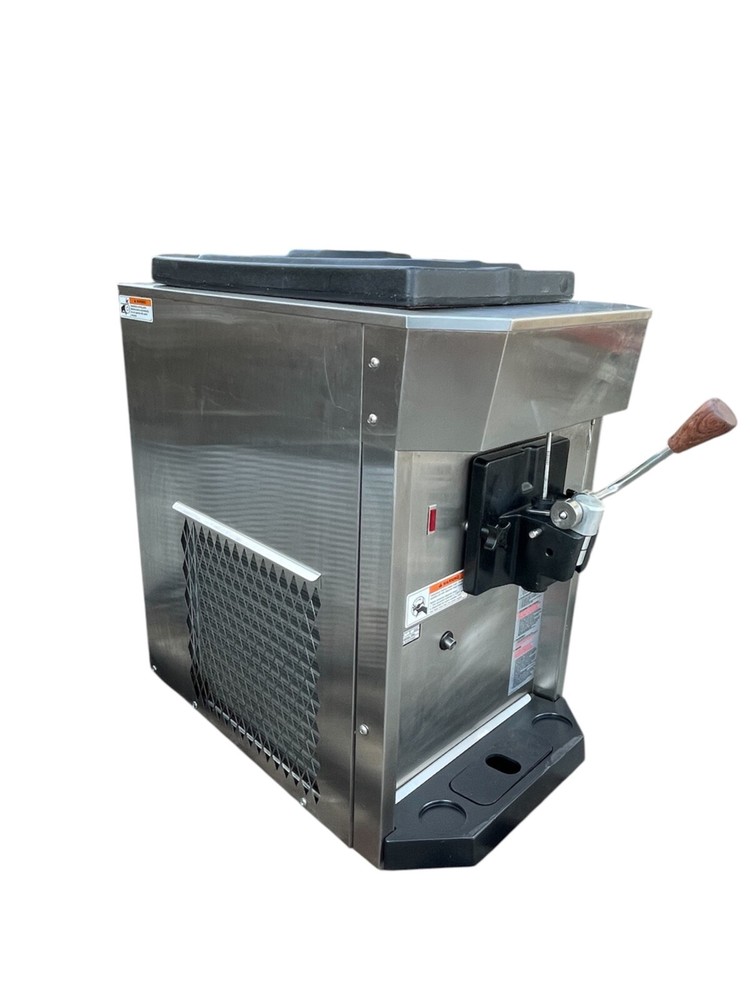 ELECTRO FREEZE CS700 Gravity-Fed Shake Freezer Countertop