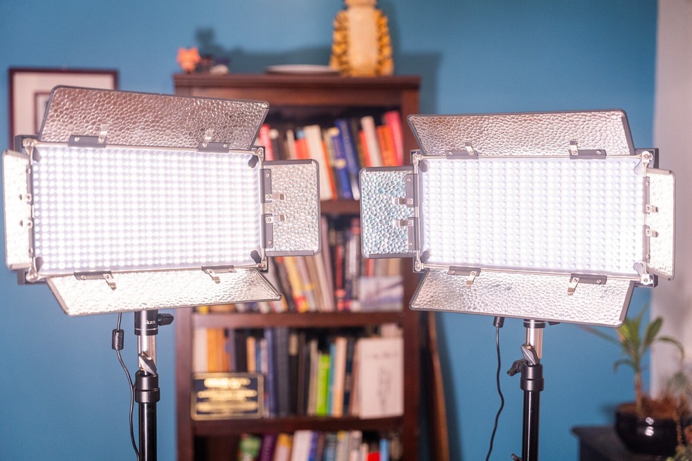 Ikan IB508-V2-KIT Bi-Color LED 2-Light Studio Kit - Excellent Condition