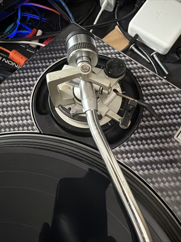 Technics SL-1200MK2 Direct Drive Turntable Quartz Silver-Functional