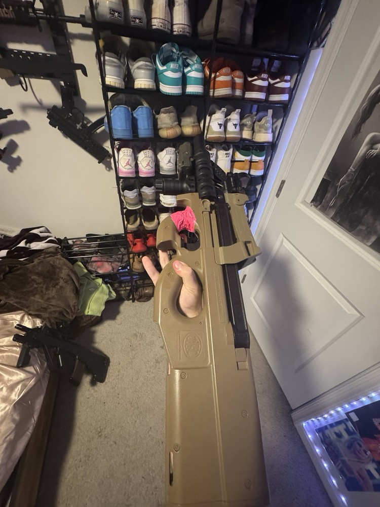 Airsoft P90 Modded