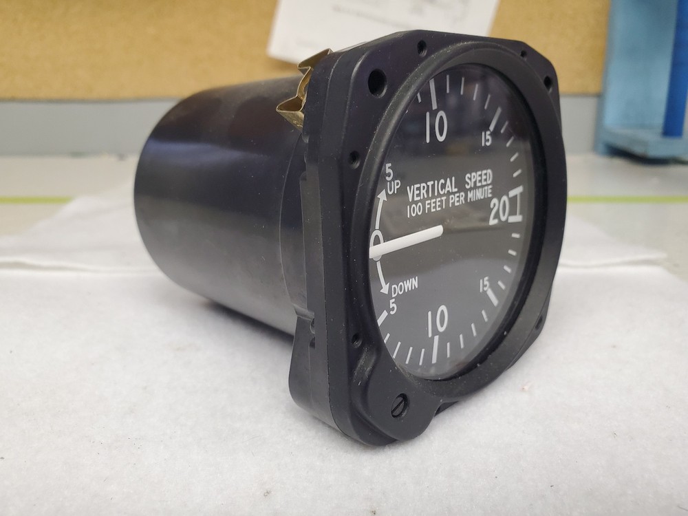 United Instruments VSI 7000