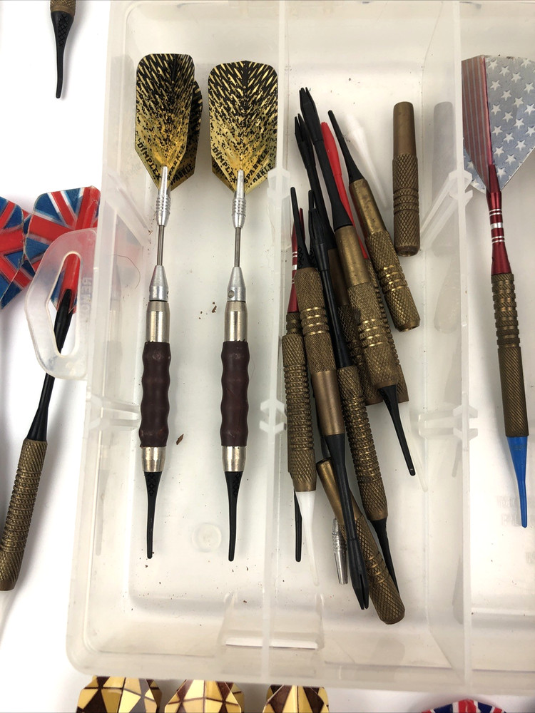 Plastic Soft Tip Throwing Darts Shafts Tips Feathers Some VTG + Plastic Case