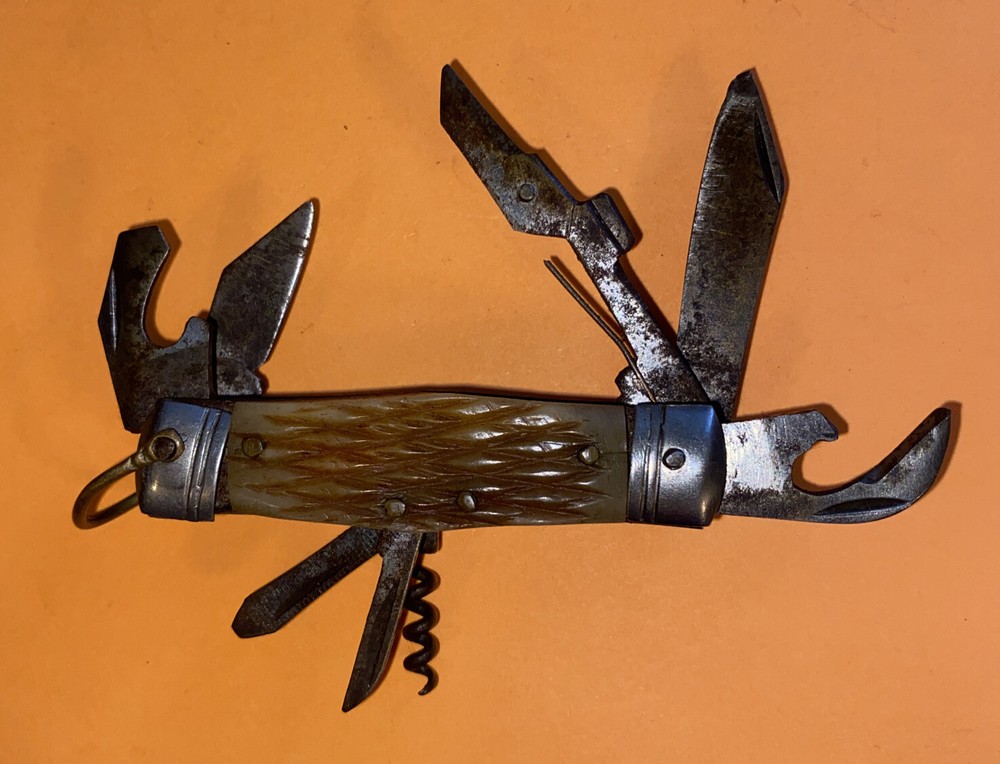 *PRE-OWNED*UNBRANDED-8 FUNCTION MINIATURE MULTI-TOOL (scissors broke)-FREE SHIP*