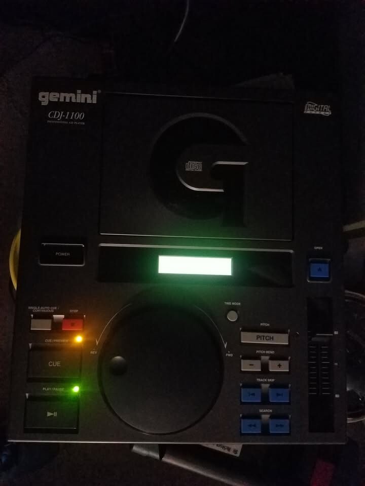 Gemini CDJ-1100 Professional CD Player With Case