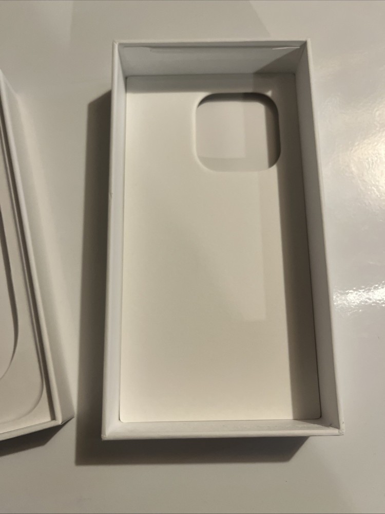 Apple iPhone 16 Pro Black Titanium 256GB - Empty BOX ONLY