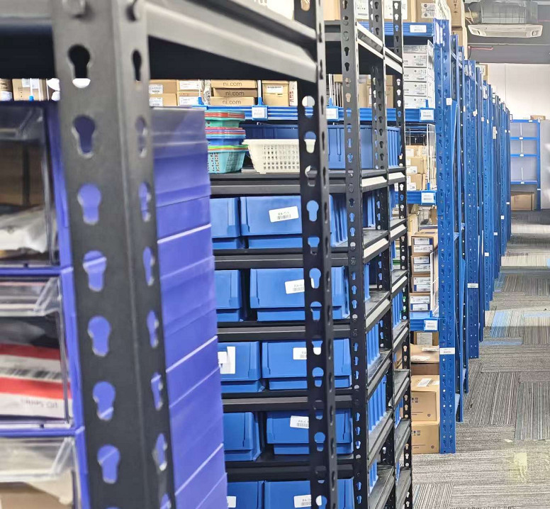 Q64DAH NEW MITSUBISHI Q64DAH PLC Processor Module