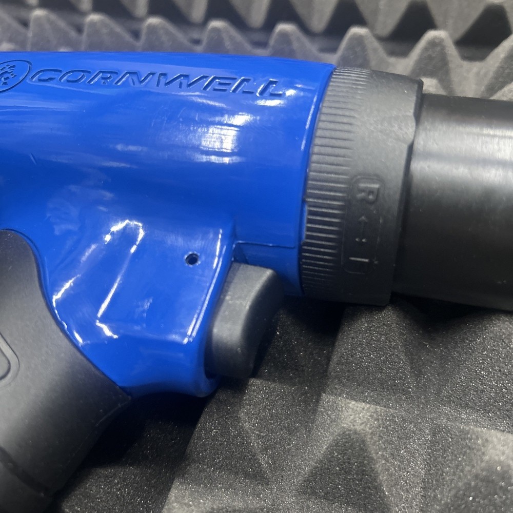 CORNWELL TOOLS AIR HAMMER **BRAND NEW IN PKG.** BLUE W/ QUICK BIT COUPLER