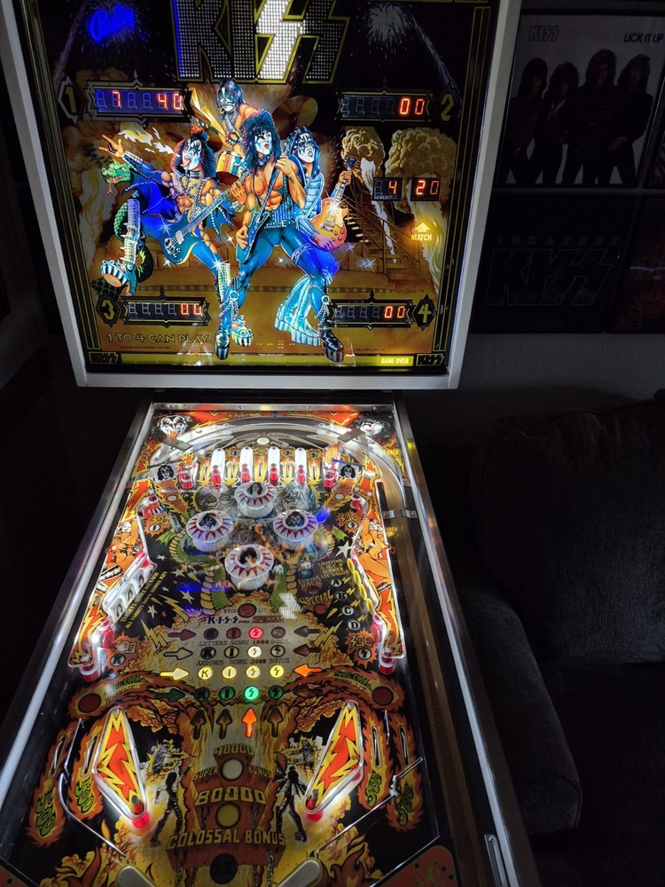 Kiss Classic Pinball Machine