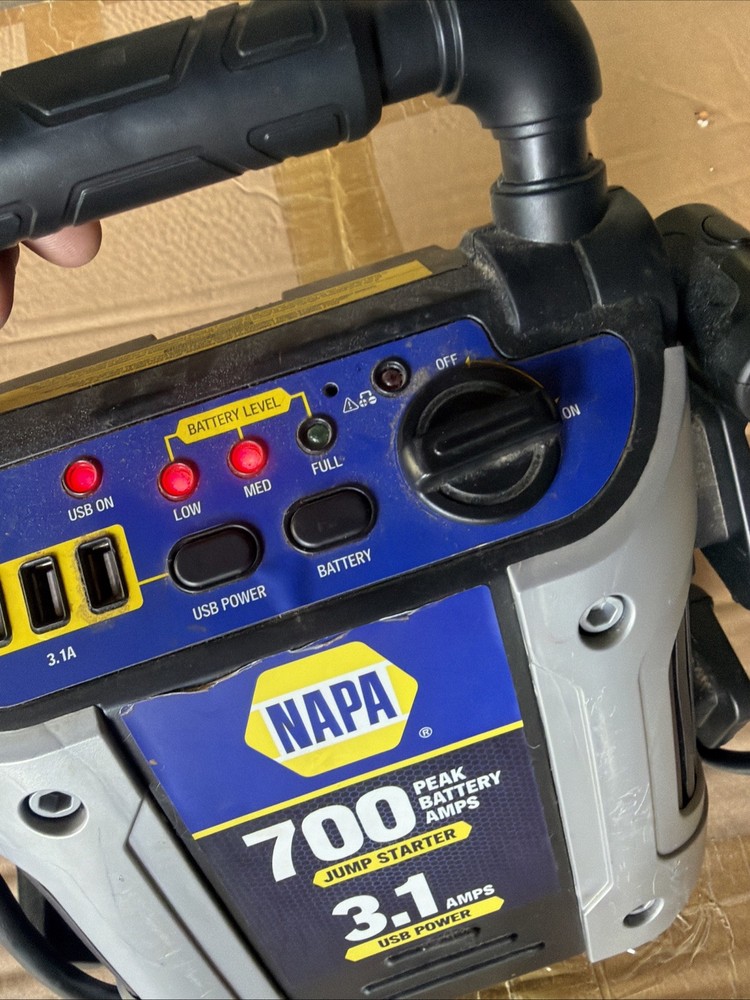 Napa 700 Amp Jump Starter