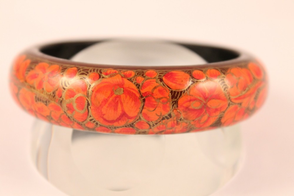 Hand Painted Auburn Flower Form Lacquer Bangle Bracelet