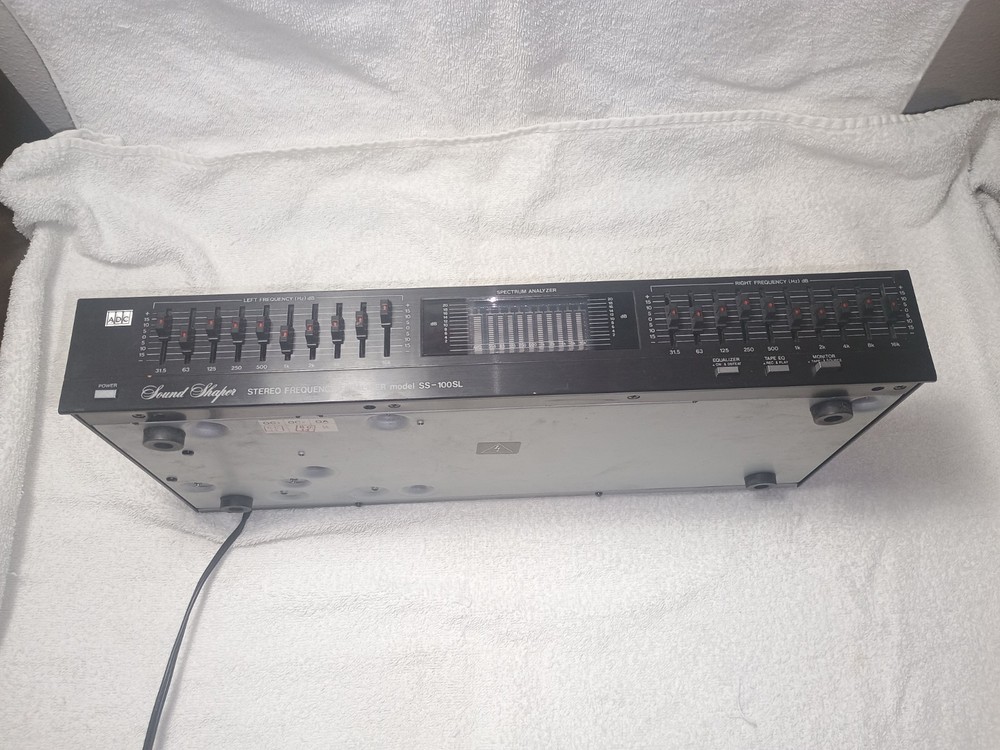 Audio Source Sound Shaper Stereo Frequency Equalizer SS-100 SL Tested & Works
