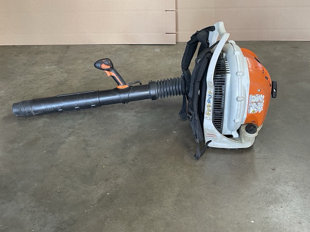 STIHL BR600 Backpack Leaf Blower -STARTS UP & RUNS- 65cc Unit READ NOTES🍃