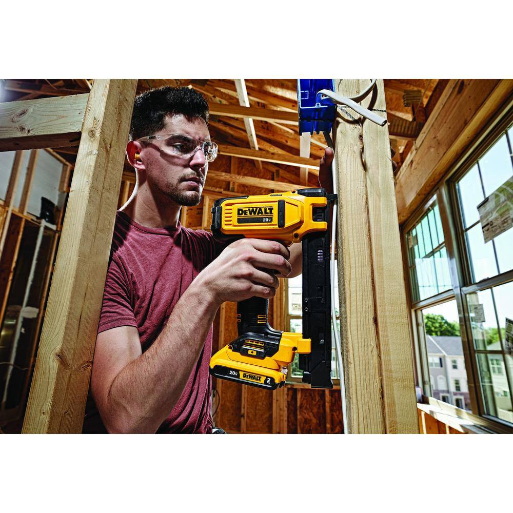 1 In. Insulated Electrical Staples 4 Boxes (540 per Box)