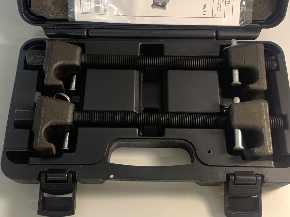 Maddox ME4-1 2PC MacPherson Strut Spring Compressor Set with Carrying Case