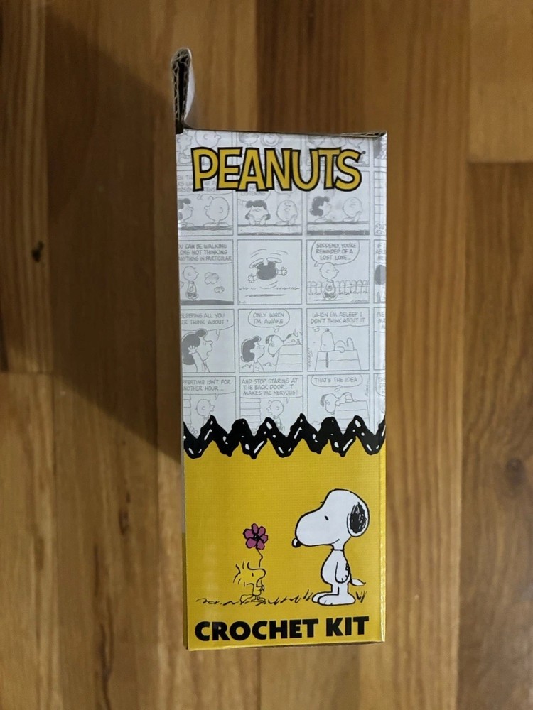 PEANUTS WOODSTOCK CROCHET KIT