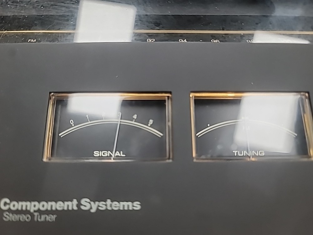 MCS 3700 Modular Component Systems FM/AM Stereo Tuner