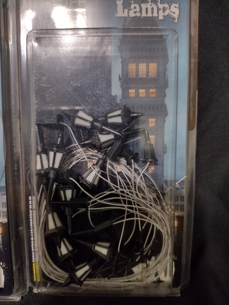 Green Stuff World Lanterns x15 and Light Posts x20