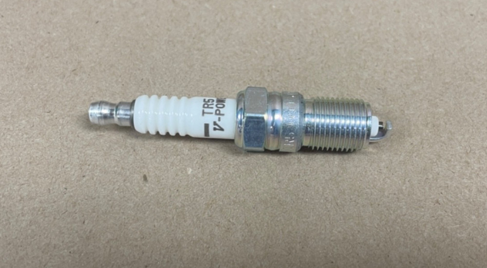 New NGK TR5 2238 Spark Plug