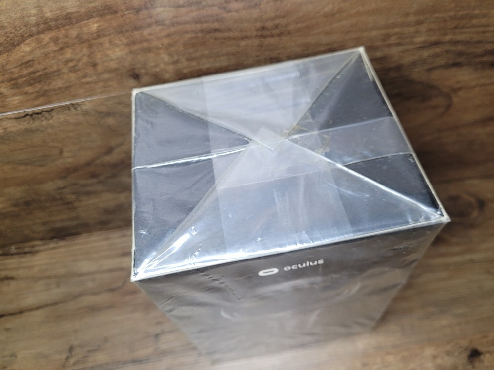 Oculus Quest 1/ Oculus Rift S, Right Touch Controller Genuine NEW, SEALED