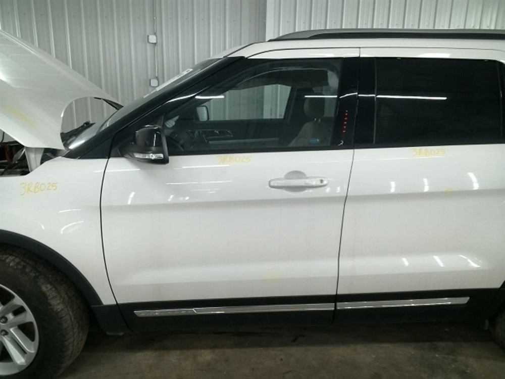 EXPLORER 2017 Keys/Latches/Locks 104805565