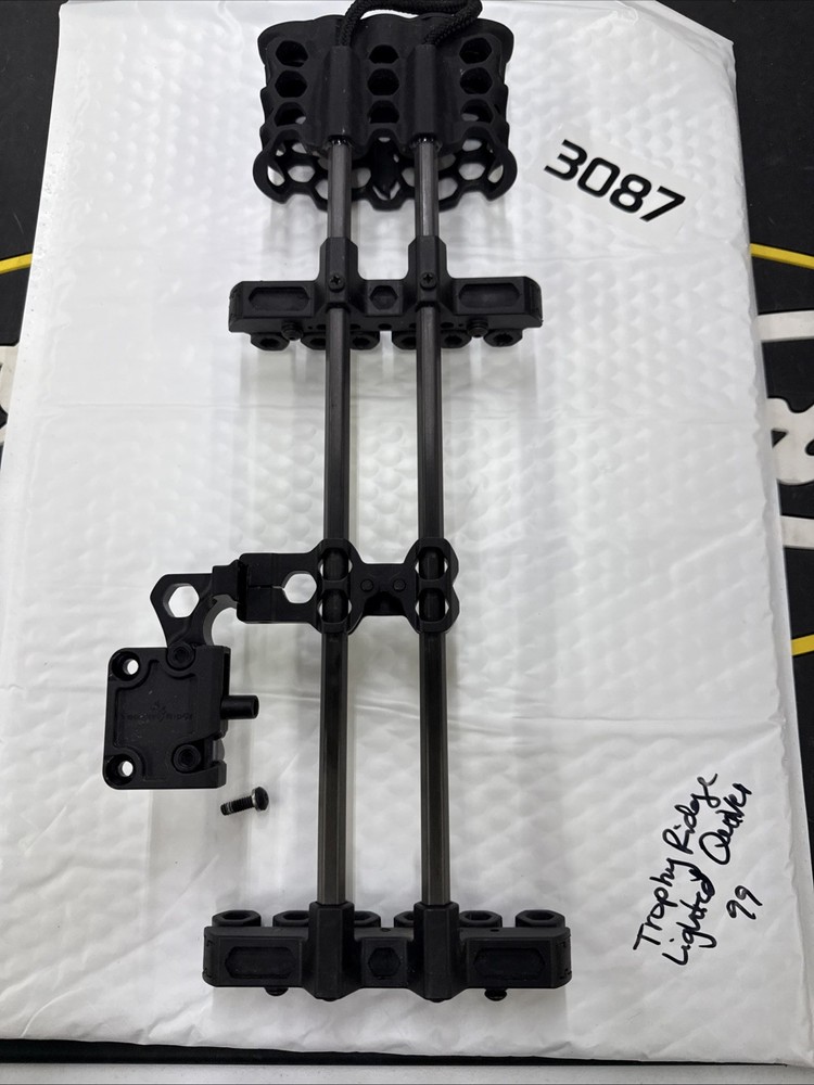 Trophy Ridge Archery Lighted Quiver - Item 3087