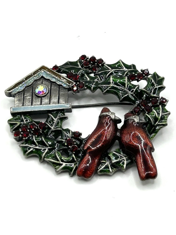 Cardinal Holiday Winter Red Holly Berry Brooch Pin  Excellent Condition Vintage