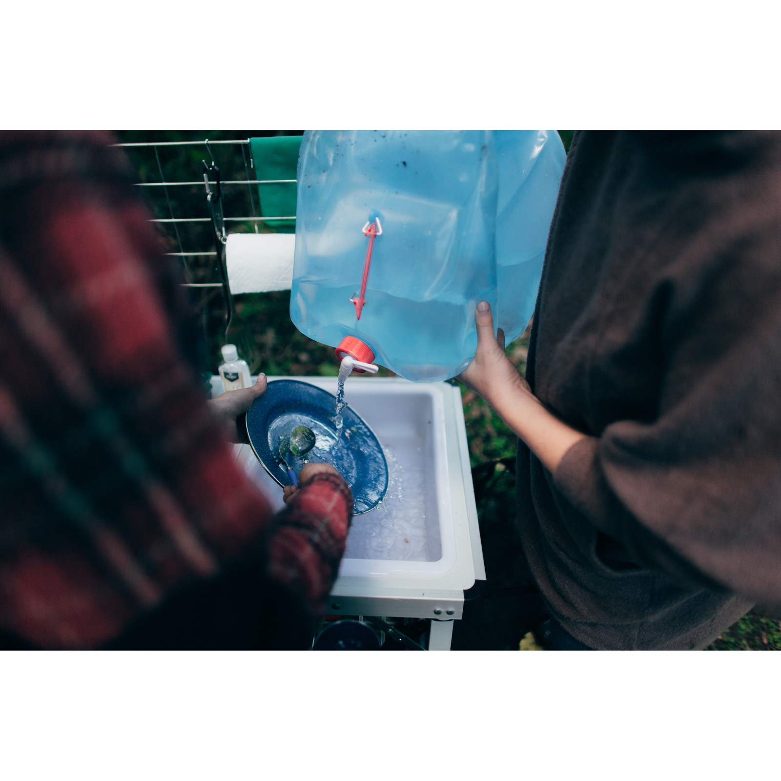 Stansport 5 Gallon Dispensing Water Carrier