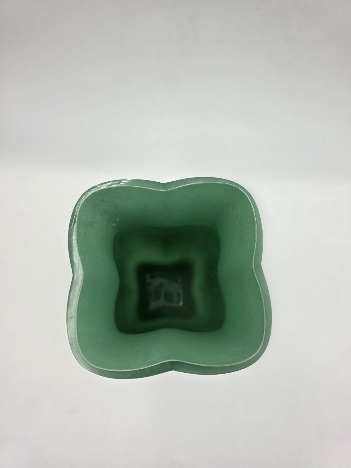 VTG Sasaki Crystal Handcrafted Spring Green Art Glass Vase 8.75" Japan Modern