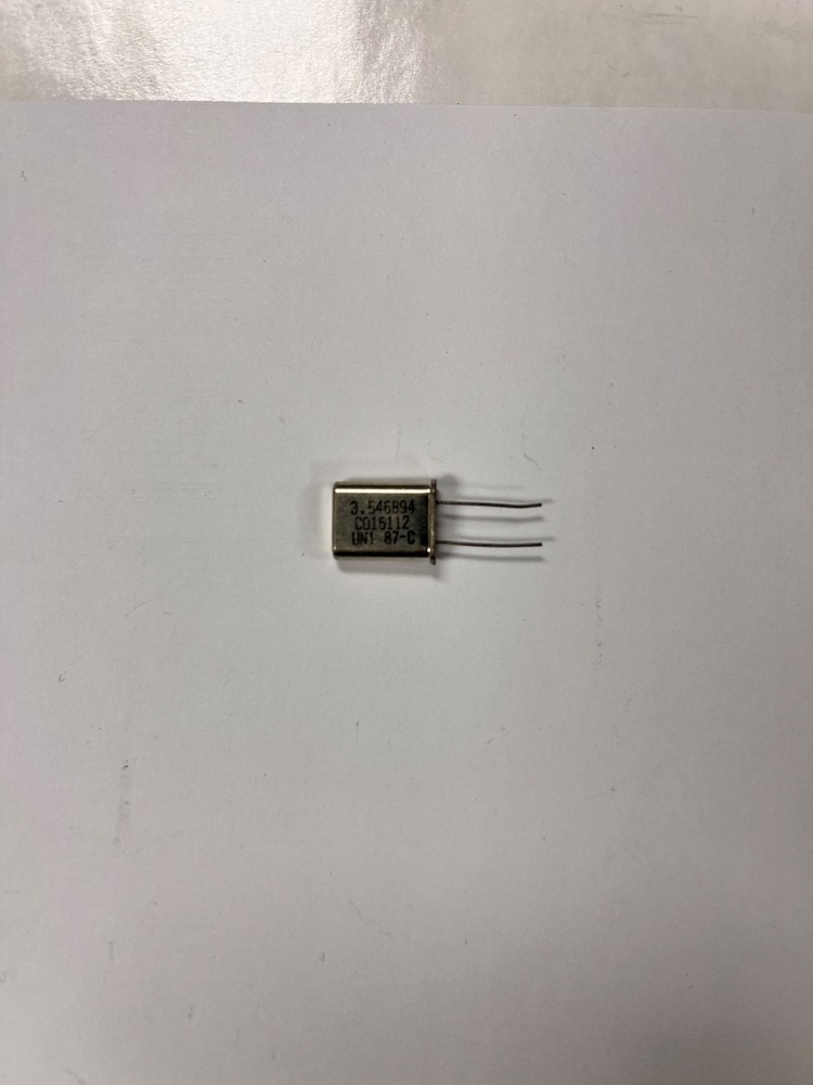 Atari PAL System Crystal C016112 3.546894MHz