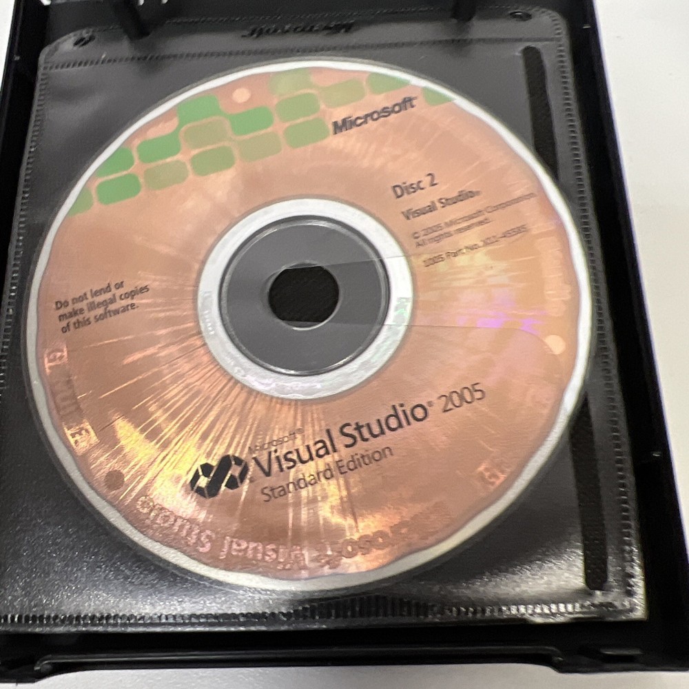 Retail Microsoft Visual Studio 2005 Standard Edition Academic 5 Disc Set W/ Key