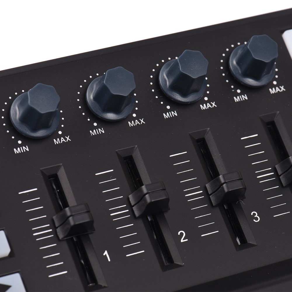 WORLDE Panda Mini Portable 25-Key USB Keyboard & Drum Pad MIDI Controller Z4R9
