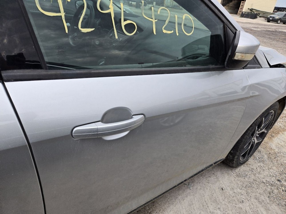 2015-2018 Ford Focus Front 4.2" Display Screen