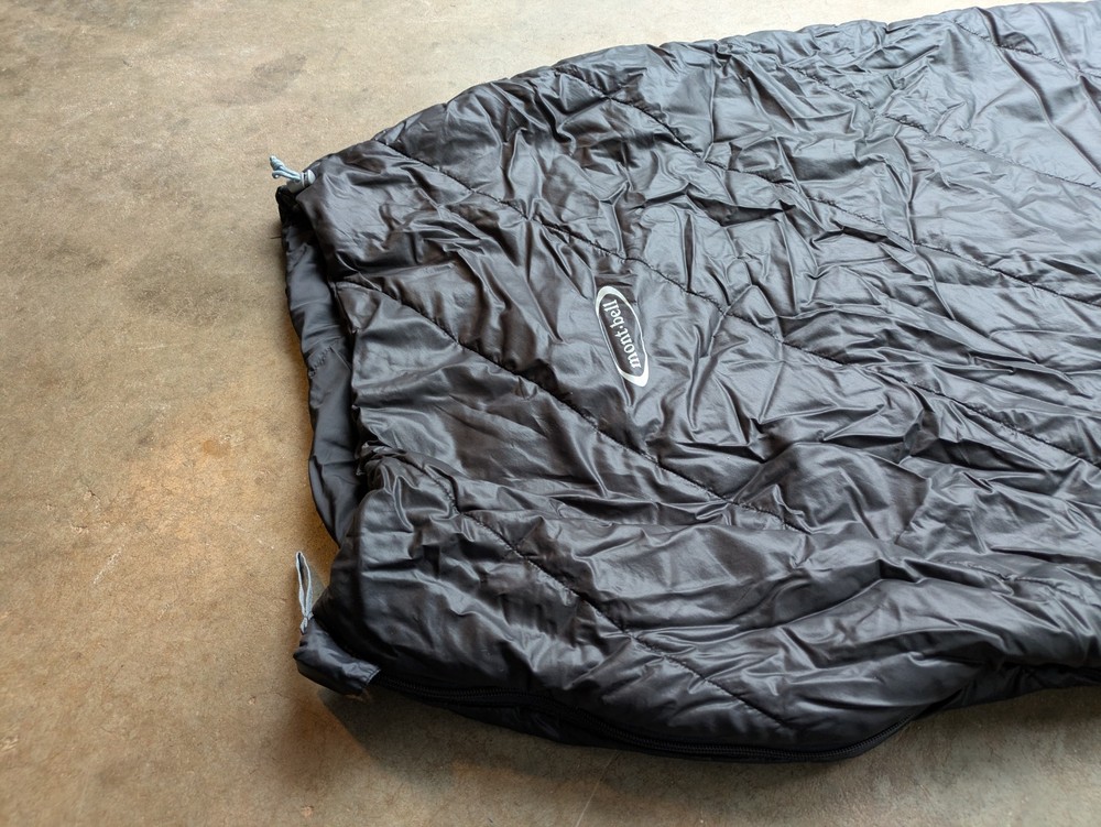 Mont-Bell Alpine Burrow Bag Sleeping Bag Right Zip