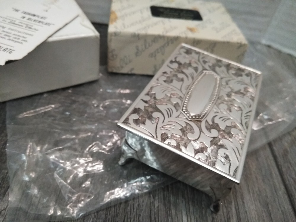 N.O.S. Delli Silverplate Floral Embossed Footed Hinged Trinket Box (JAPAN)