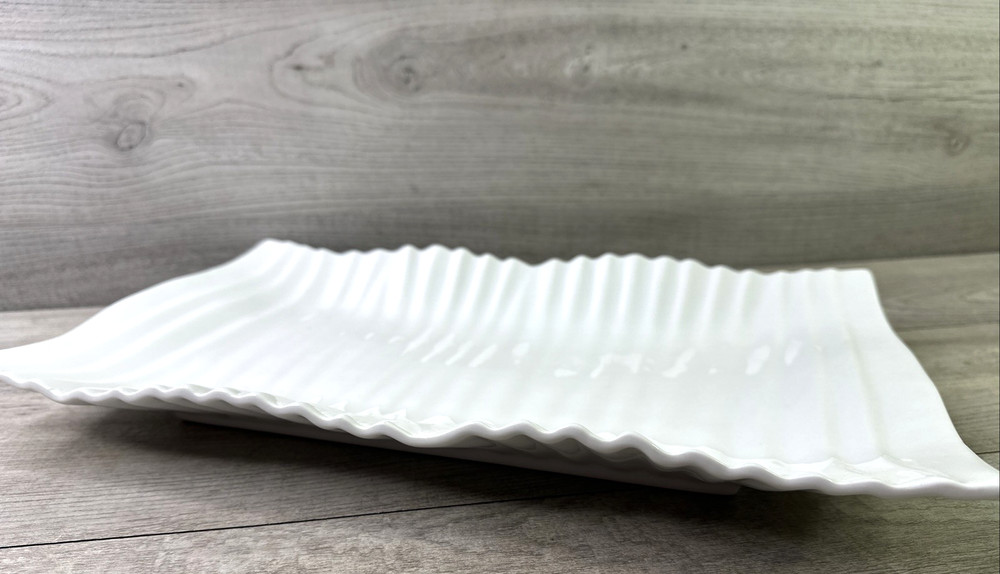 Bianco Nero Serving Platter Rectangular Ripple Design 10" x16" White