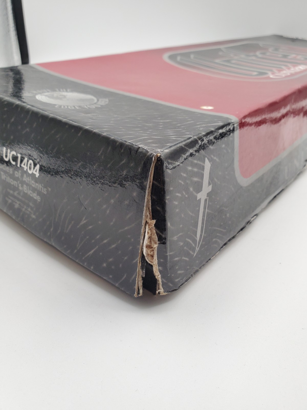 United Cutlery UC1404 Blades of Atlantis Triton's Blade With Stand And Box