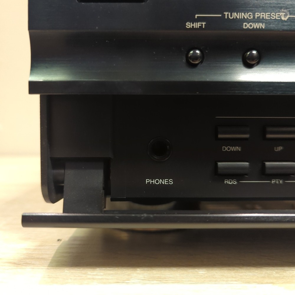 Denon AVR-2600 AV Surround Receiver + Remote & Operating Instructions Bundle