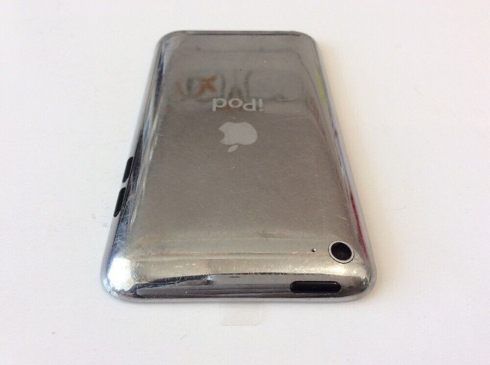 Apple iPod touch 4th Generation White (8GB) - Good Condition