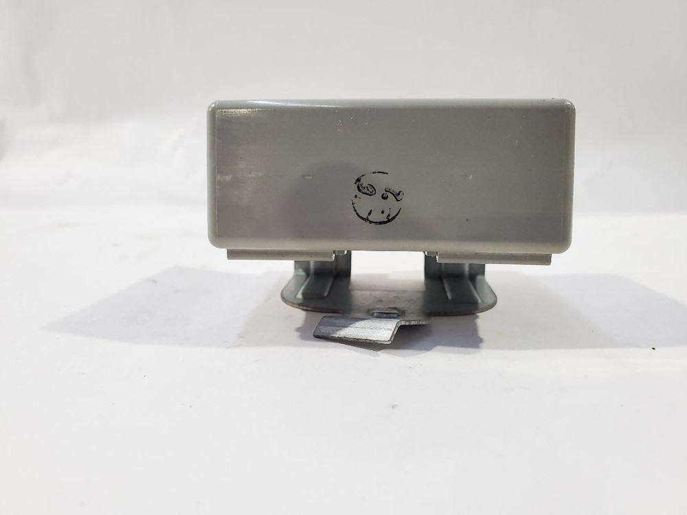 1987 Chrysler Conquest OEM Antenna Control Module MB358975