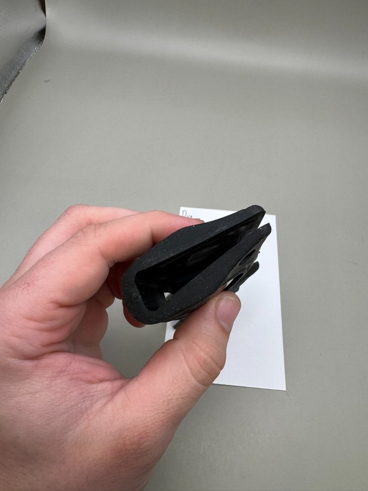 Dye UL Grips-Black